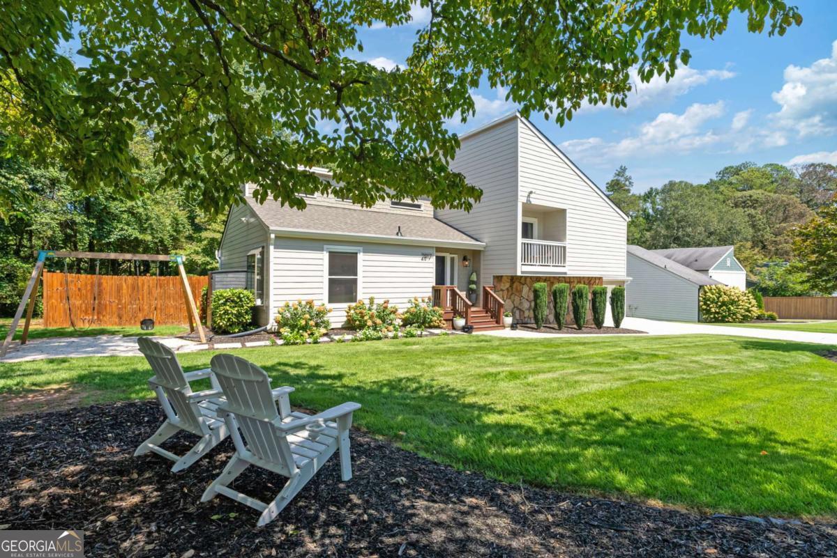 2817 Gracewood Drive NE