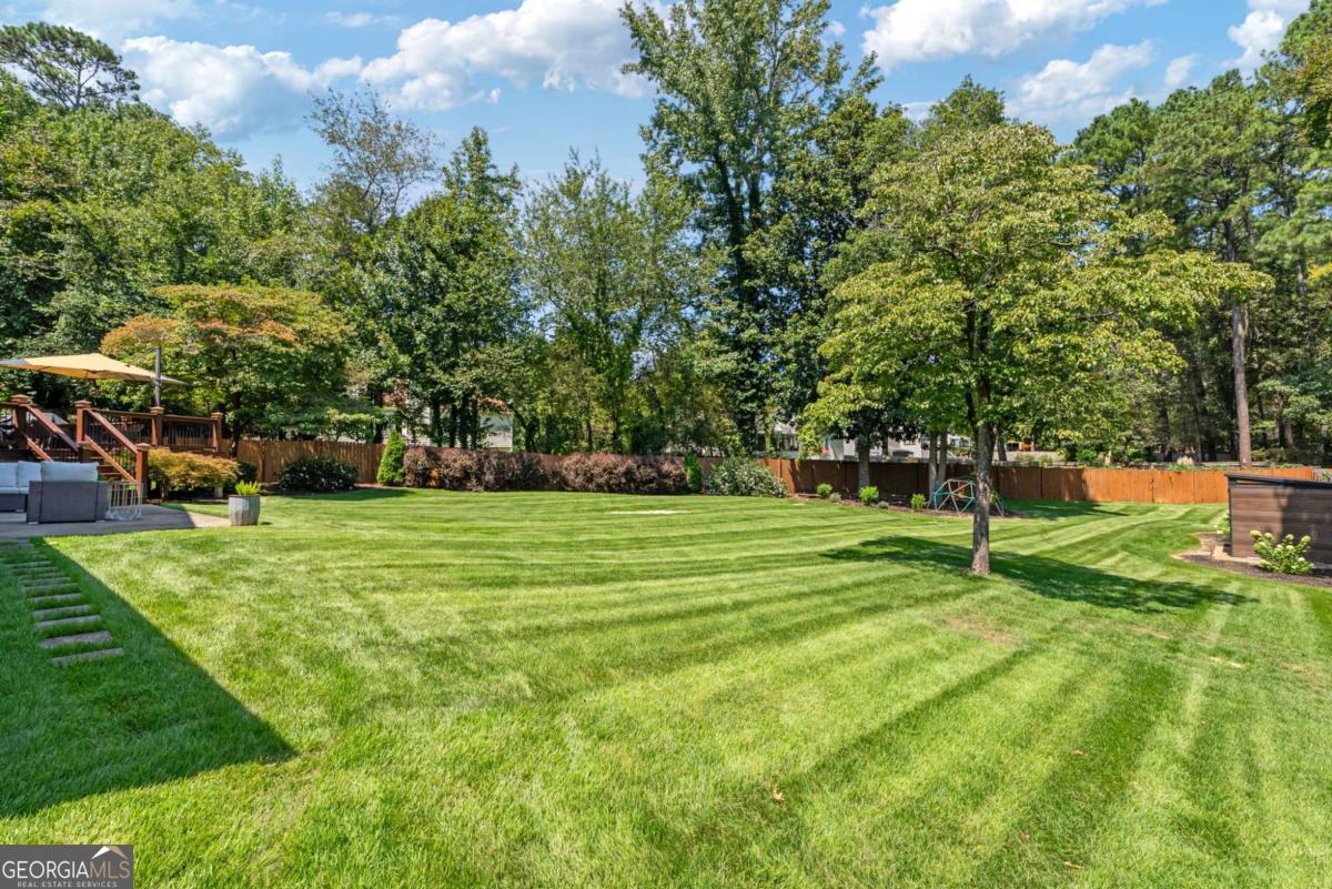 2817 Gracewood Drive NE