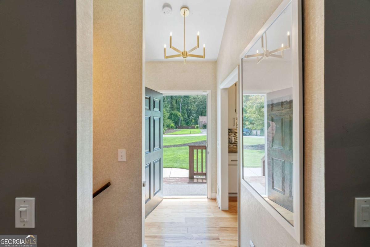 2817 Gracewood Drive NE