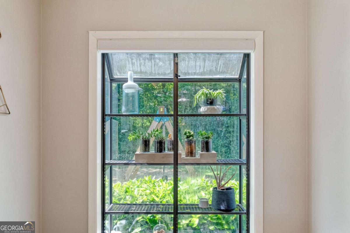 2817 Gracewood Drive NE