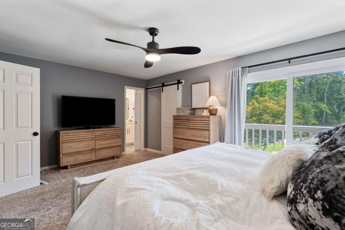 2817 Gracewood Drive NE