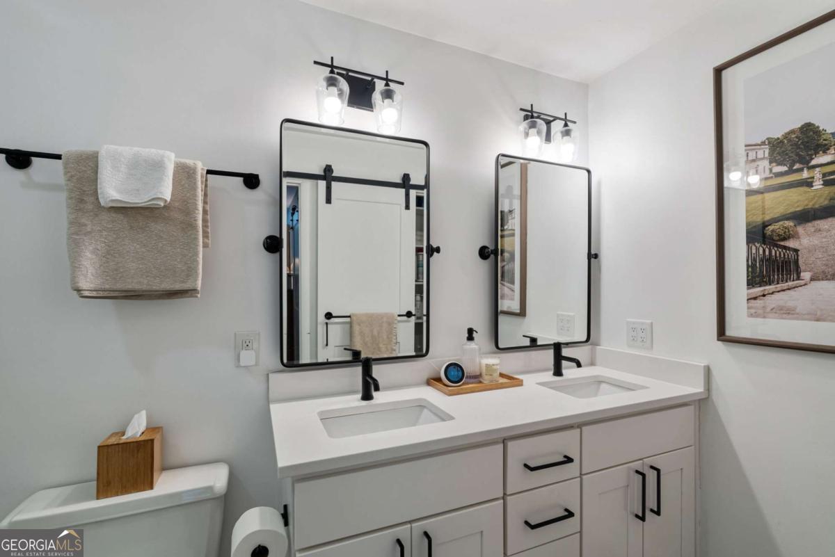 2817 Gracewood Drive NE