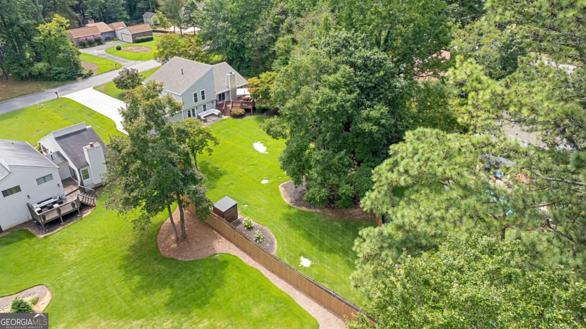 2817 Gracewood Drive NE