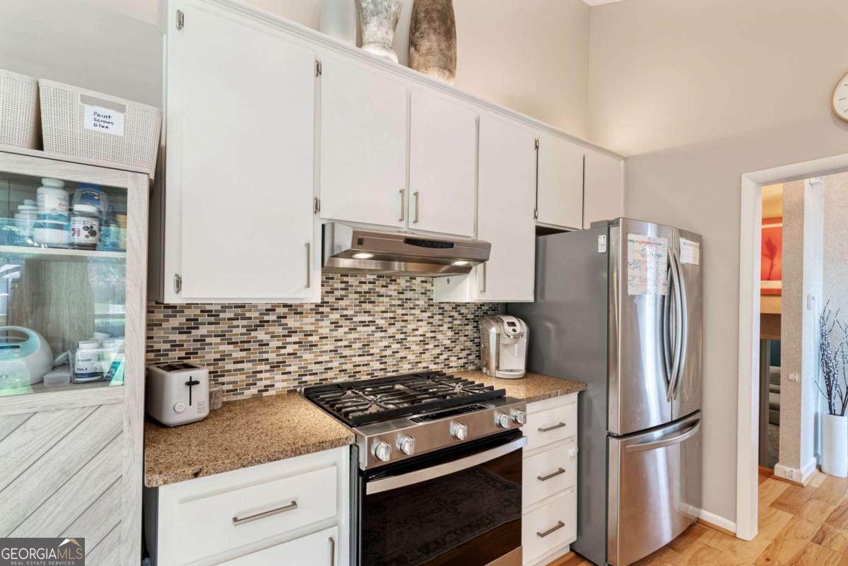 2817 Gracewood Drive NE