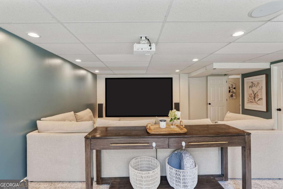 2817 Gracewood Drive NE