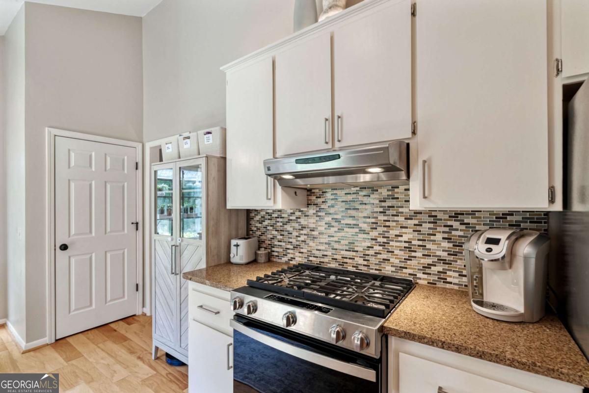 2817 Gracewood Drive NE