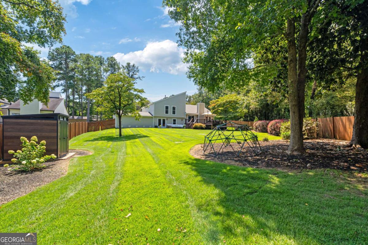 2817 Gracewood Drive NE