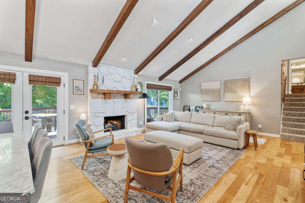 2817 Gracewood Drive NE