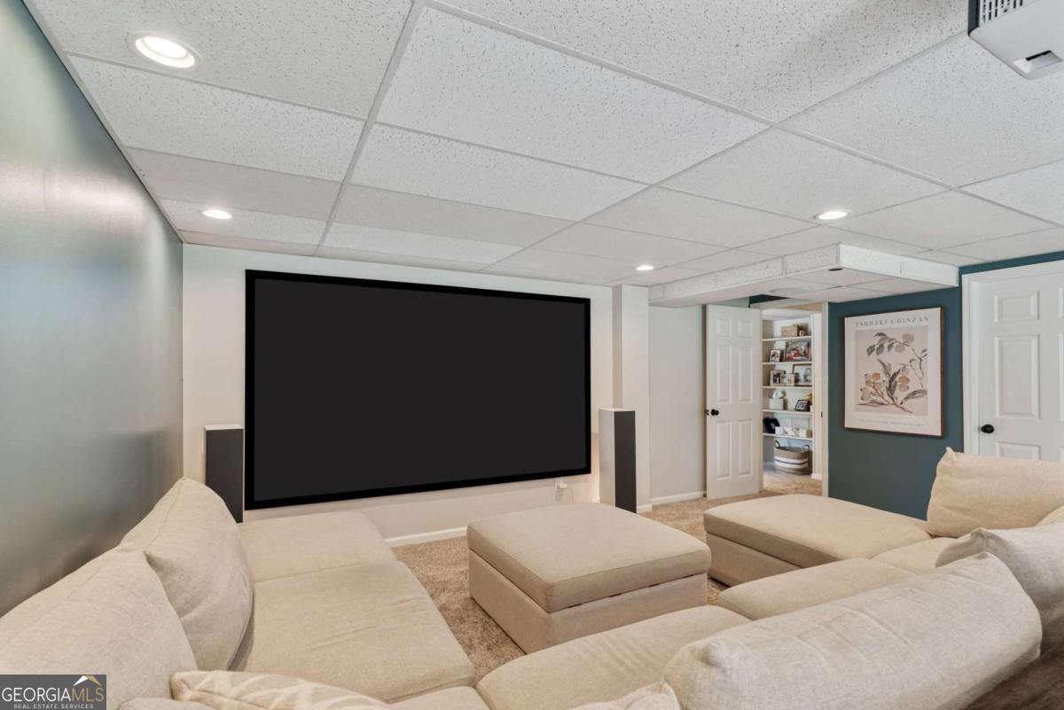 2817 Gracewood Drive NE