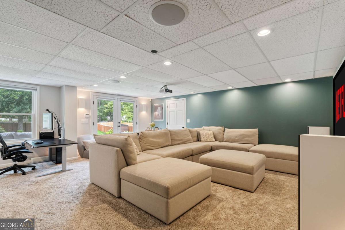 2817 Gracewood Drive NE