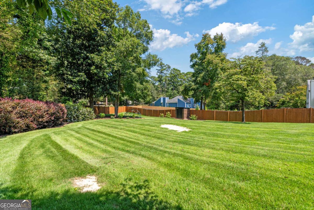 2817 Gracewood Drive NE