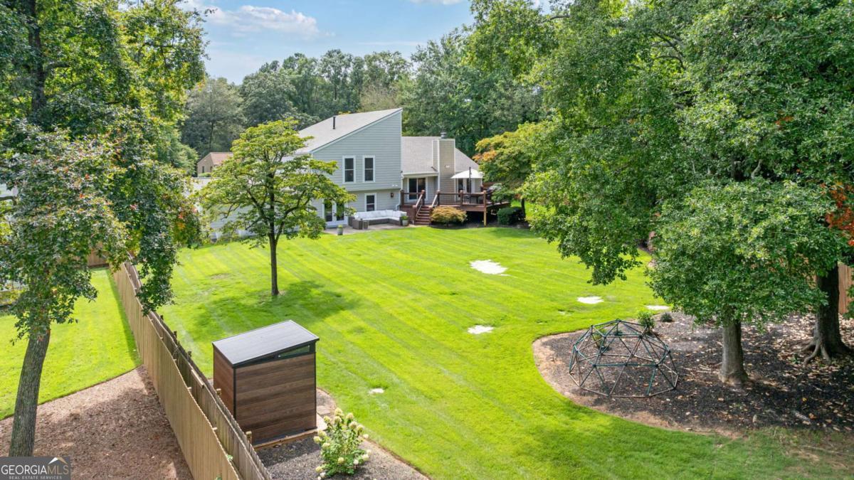 2817 Gracewood Drive NE