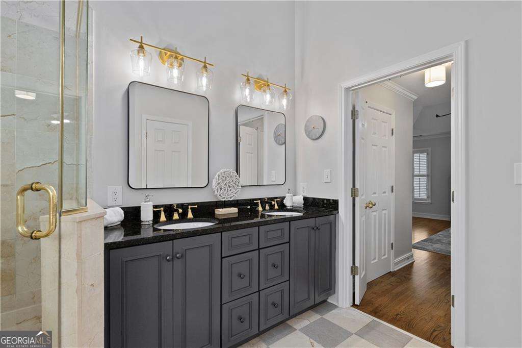 1153 Chantilly Ridge NE