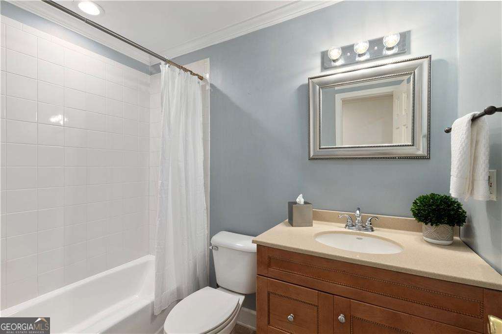 1153 Chantilly Ridge NE