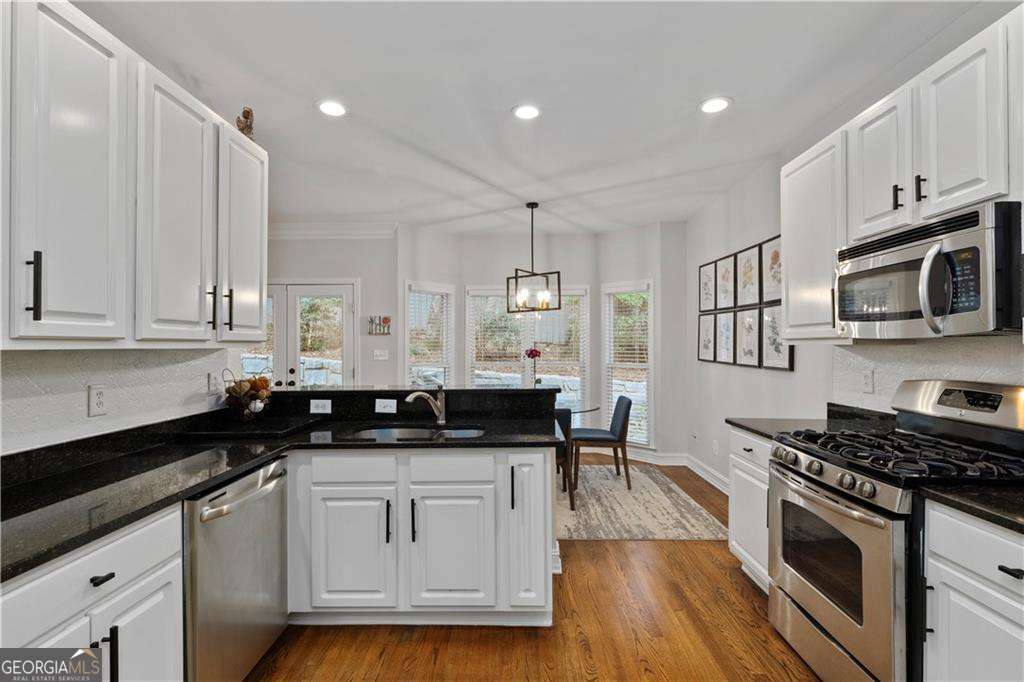 1153 Chantilly Ridge NE