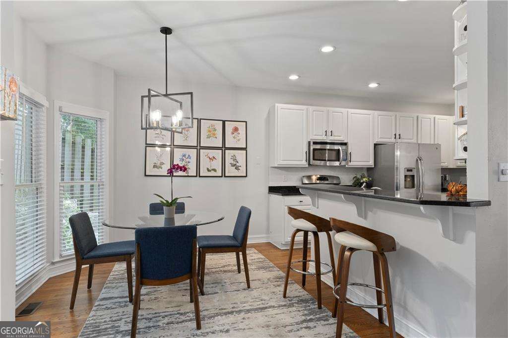 1153 Chantilly Ridge NE