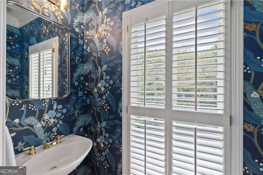 1153 Chantilly Ridge NE