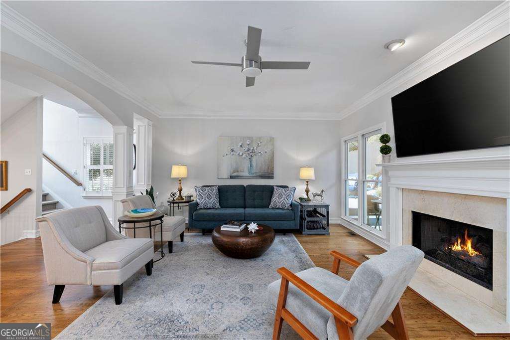 1153 Chantilly Ridge NE