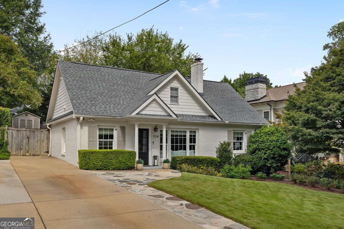 1134 Spring Valley Lane NE