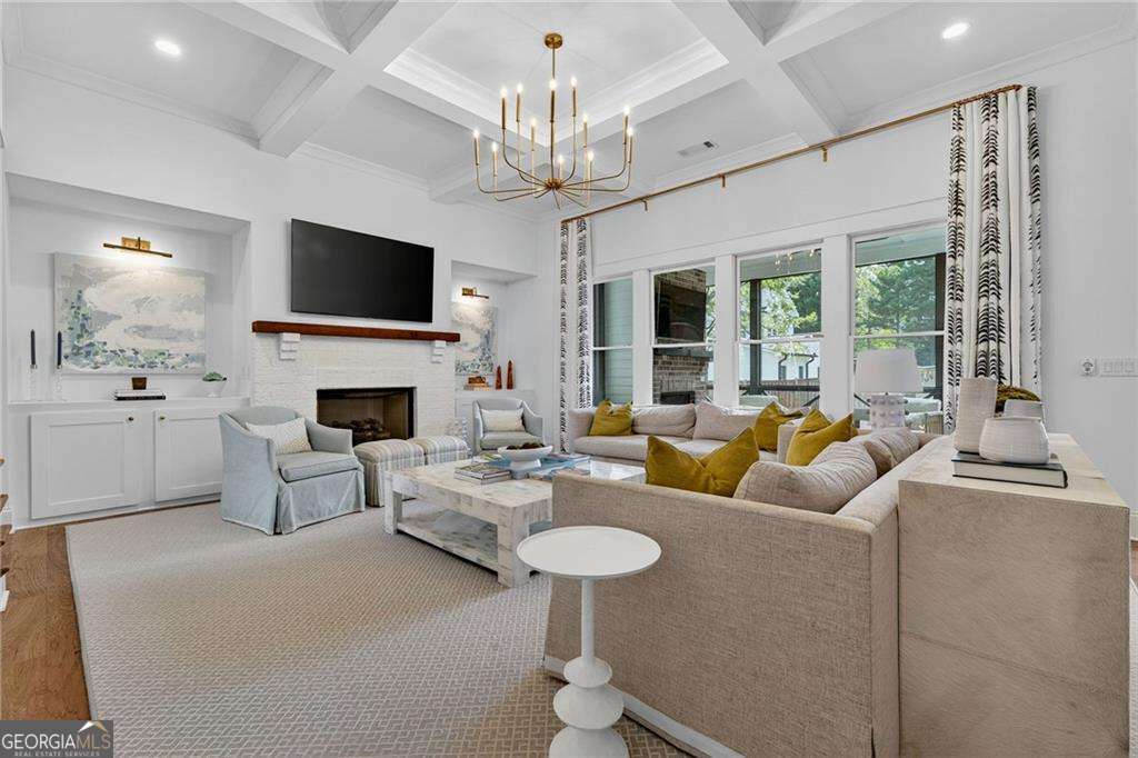 1333 Sunland Drive NE