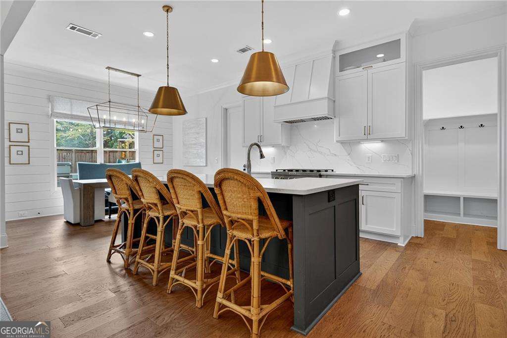 1333 Sunland Drive NE