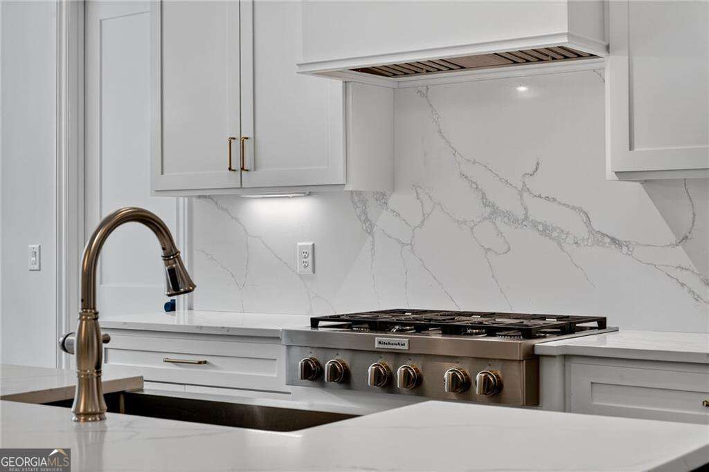 1333 Sunland Drive NE