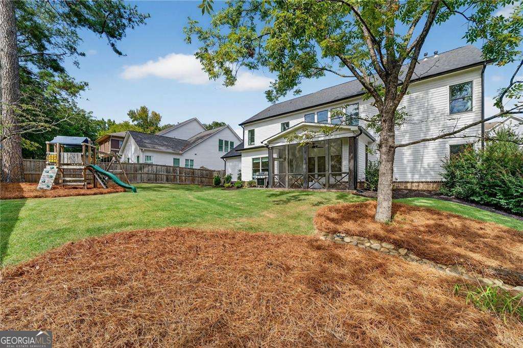 1333 Sunland Drive NE