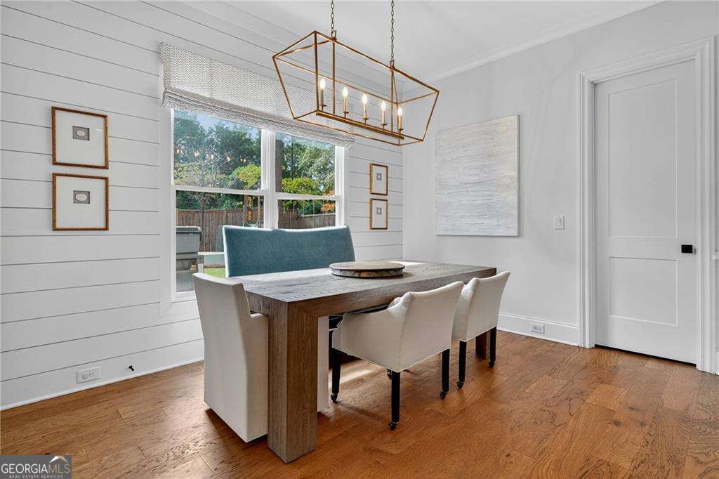 1333 Sunland Drive NE