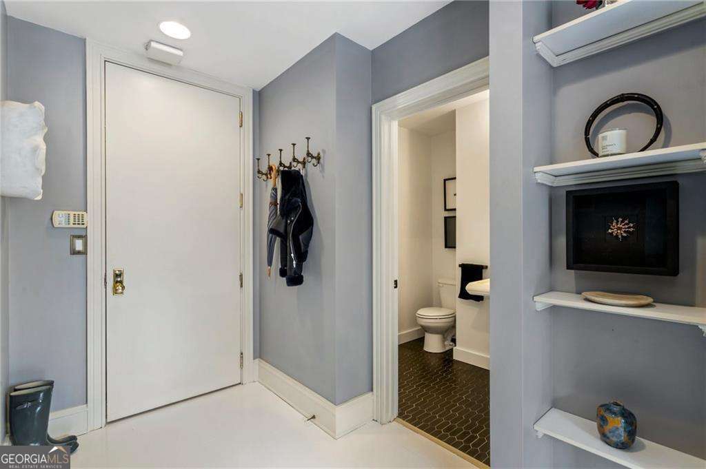 57 Forsyth Street NW # 5F