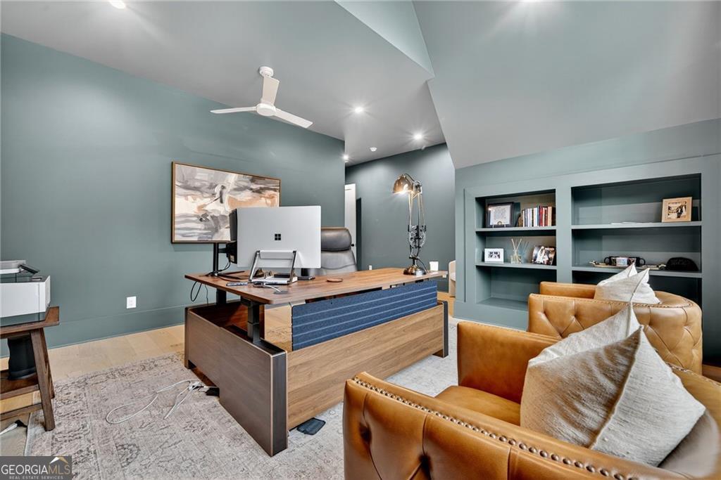 2623 Winding Lane NE