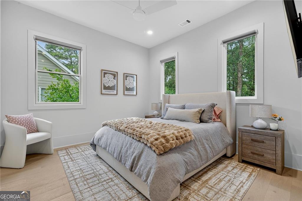 2623 Winding Lane NE