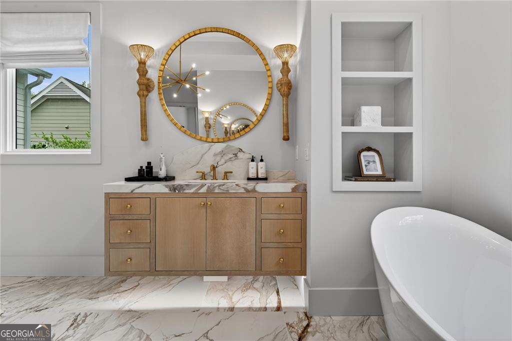 2623 Winding Lane NE