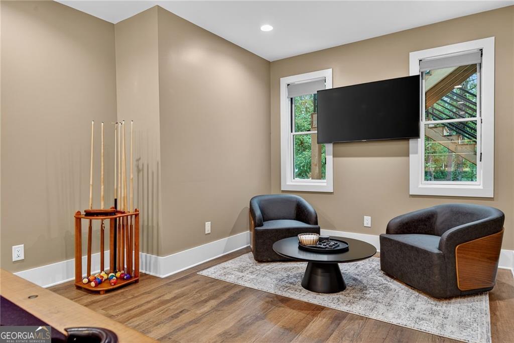 2623 Winding Lane NE