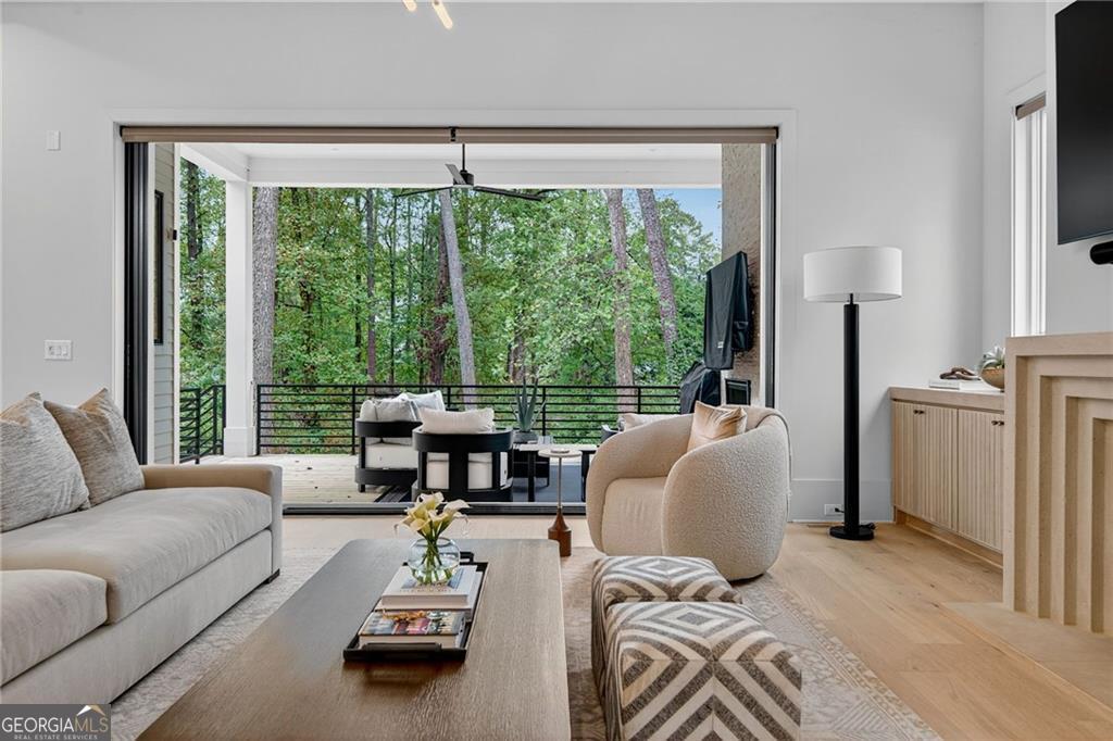 2623 Winding Lane NE