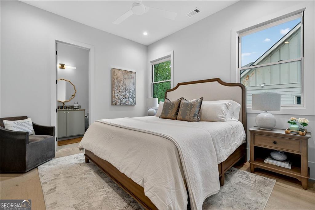 2623 Winding Lane NE