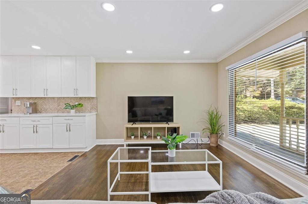 1498 Sanden Ferry Drive