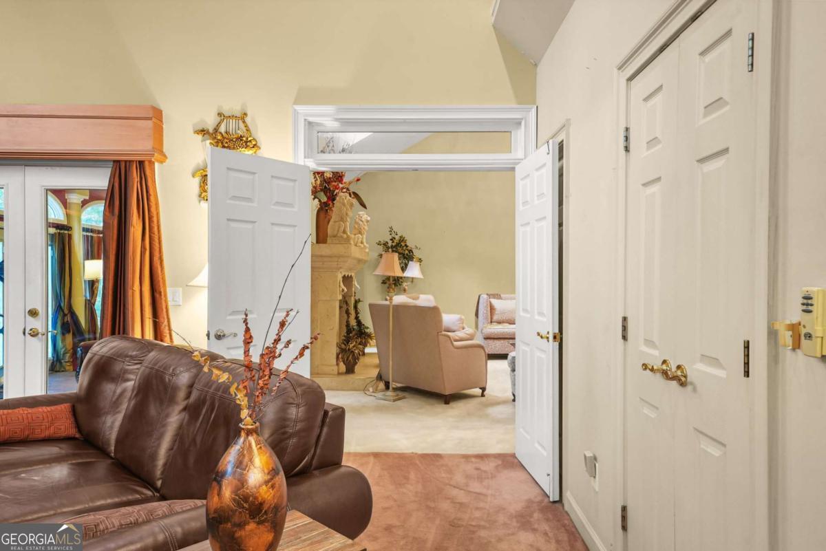 226 Long Island Drive