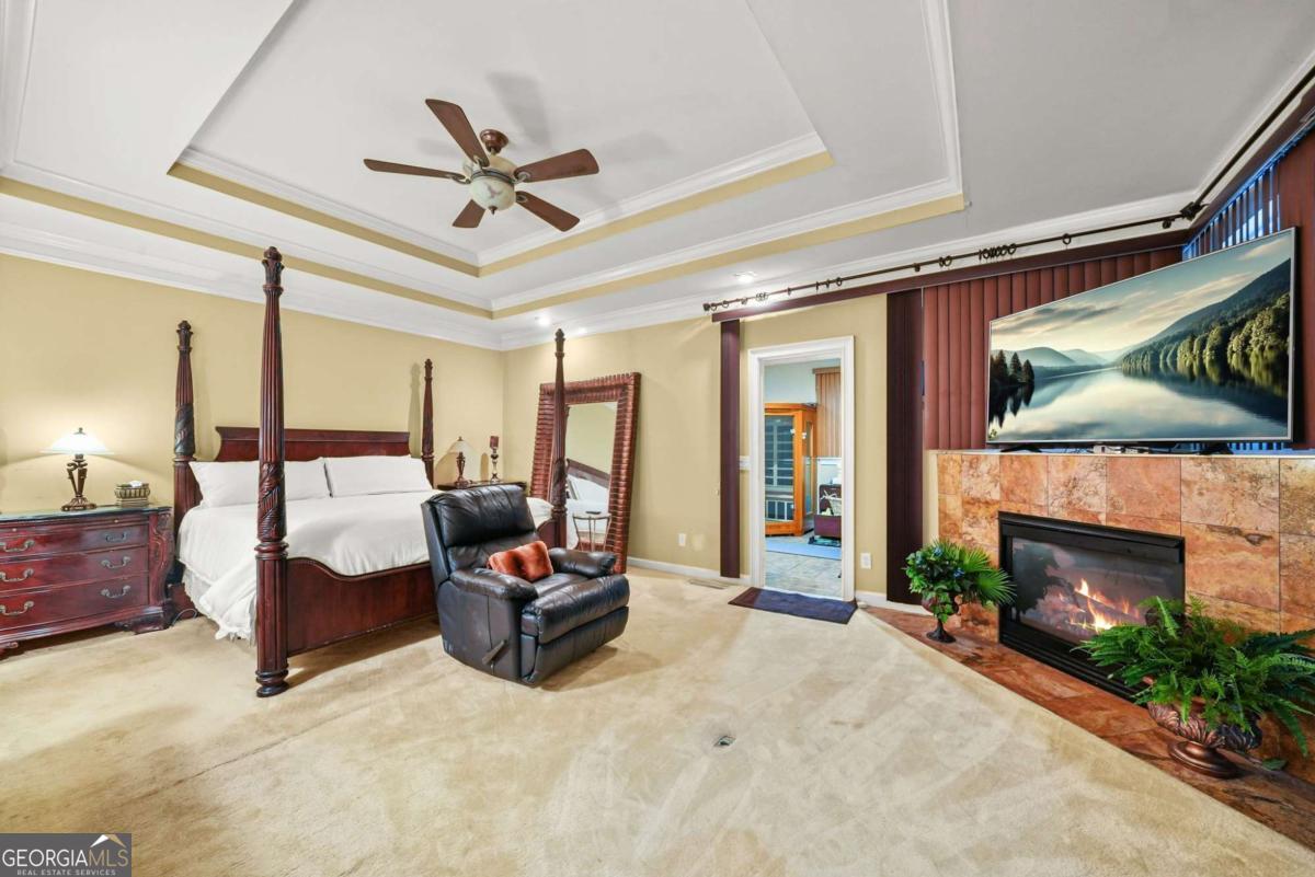 226 Long Island Drive