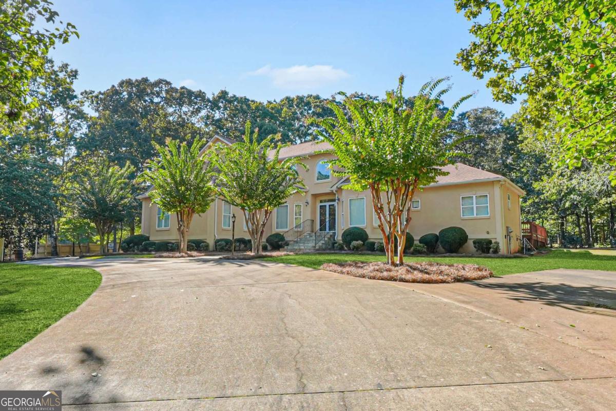 226 Long Island Drive