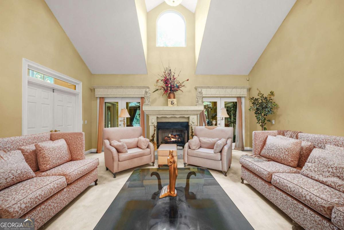 226 Long Island Drive