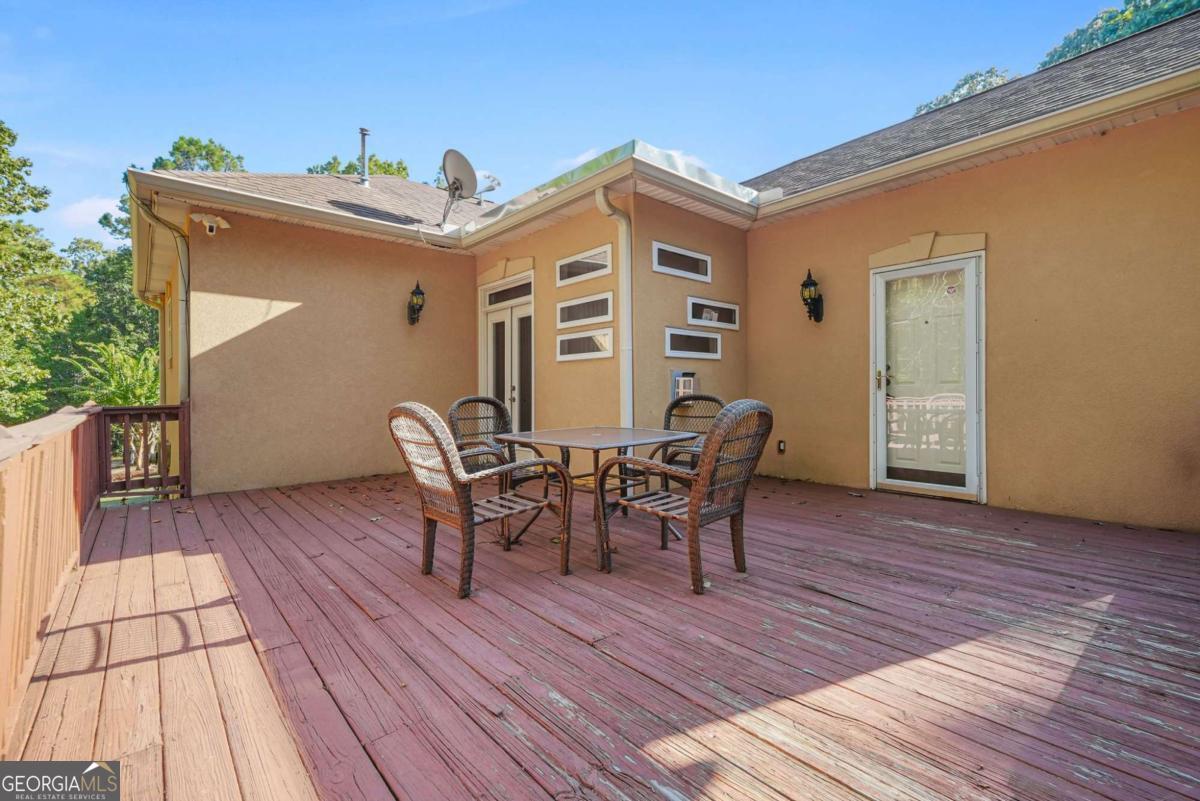 226 Long Island Drive