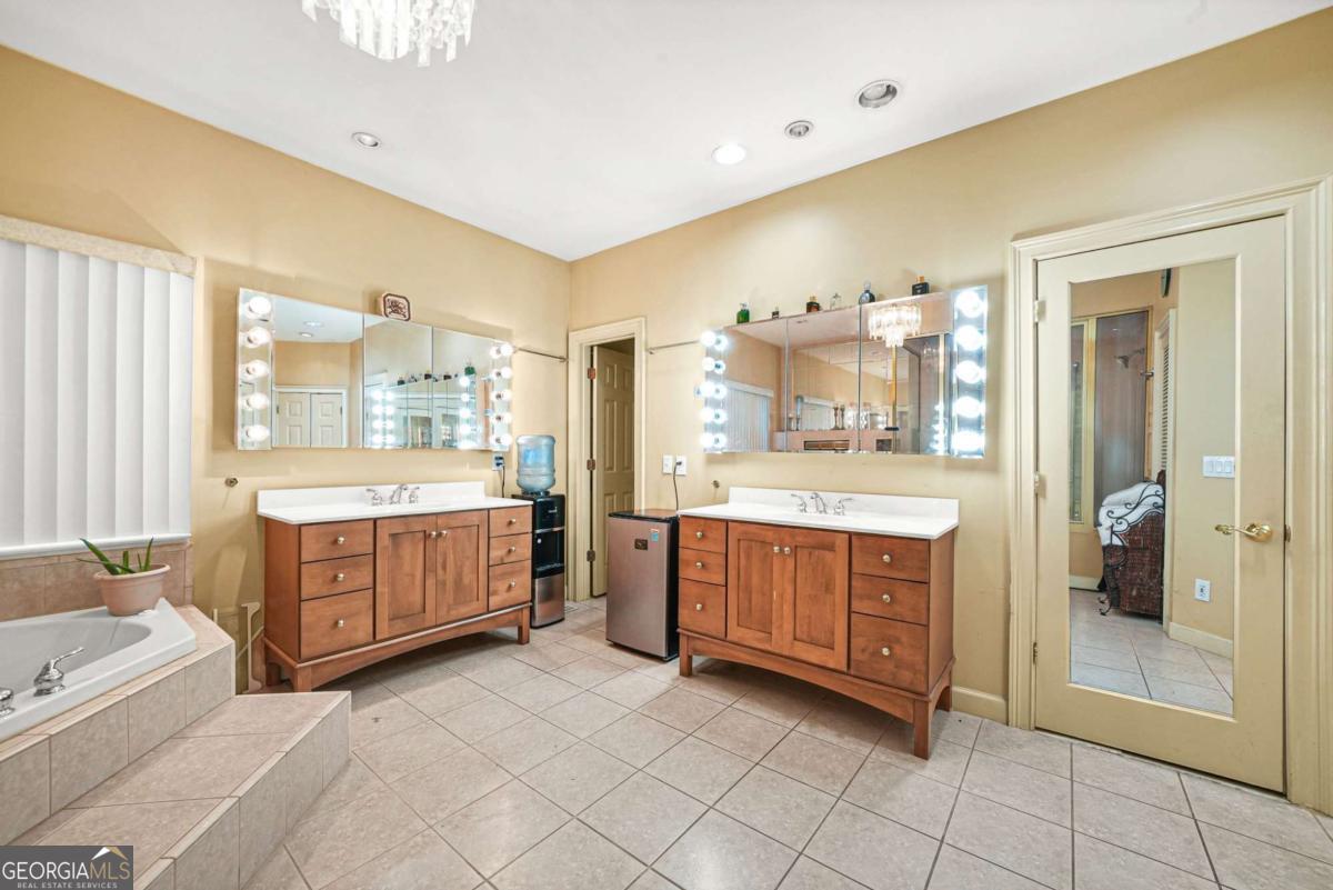 226 Long Island Drive