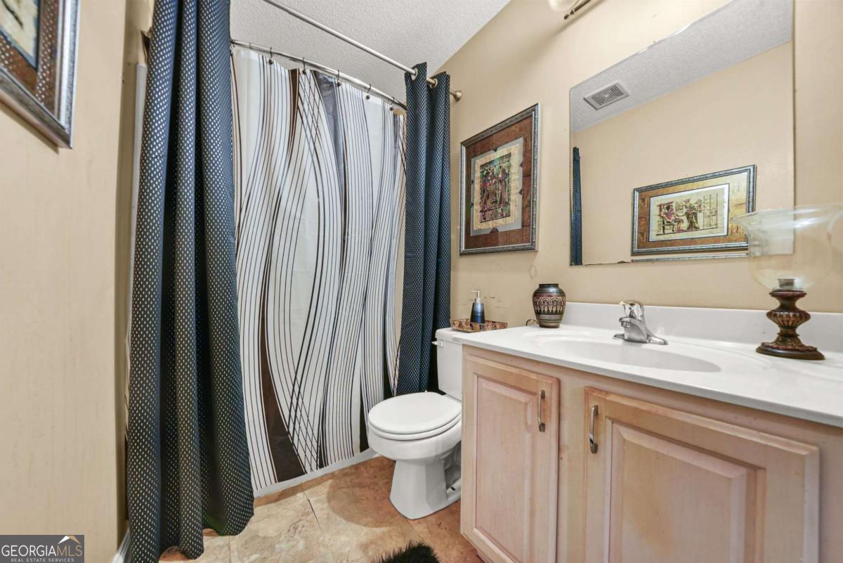 226 Long Island Drive