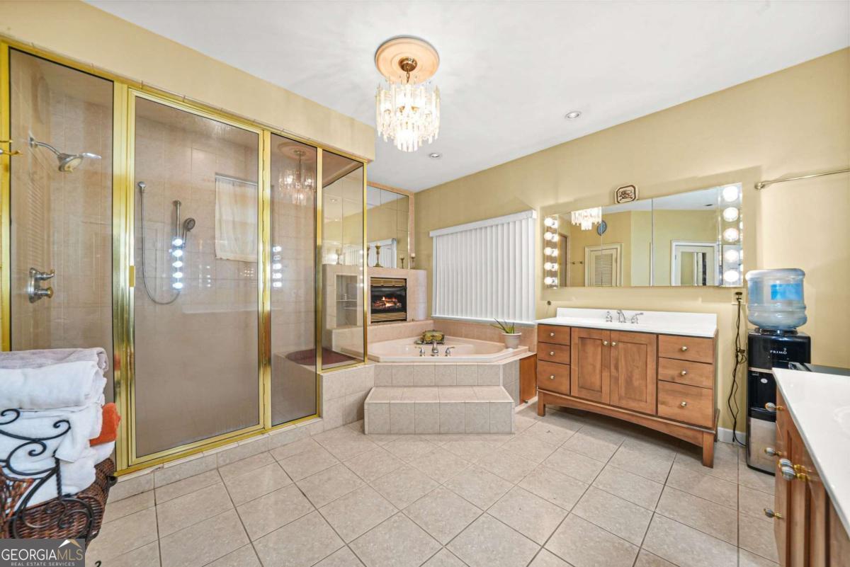 226 Long Island Drive