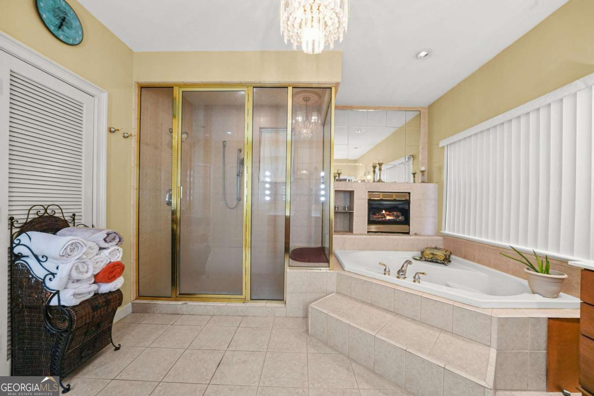 226 Long Island Drive