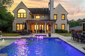 976 Ferncliff Road NE