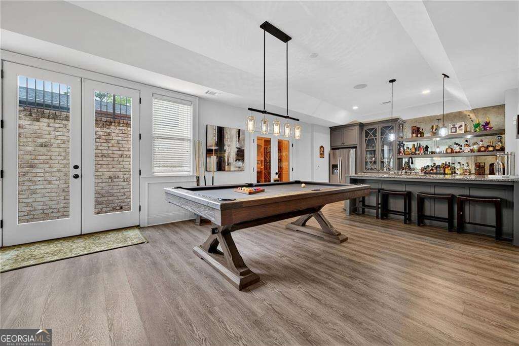 976 Ferncliff Road NE