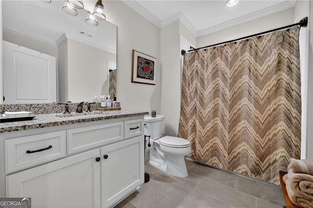 976 Ferncliff Road NE