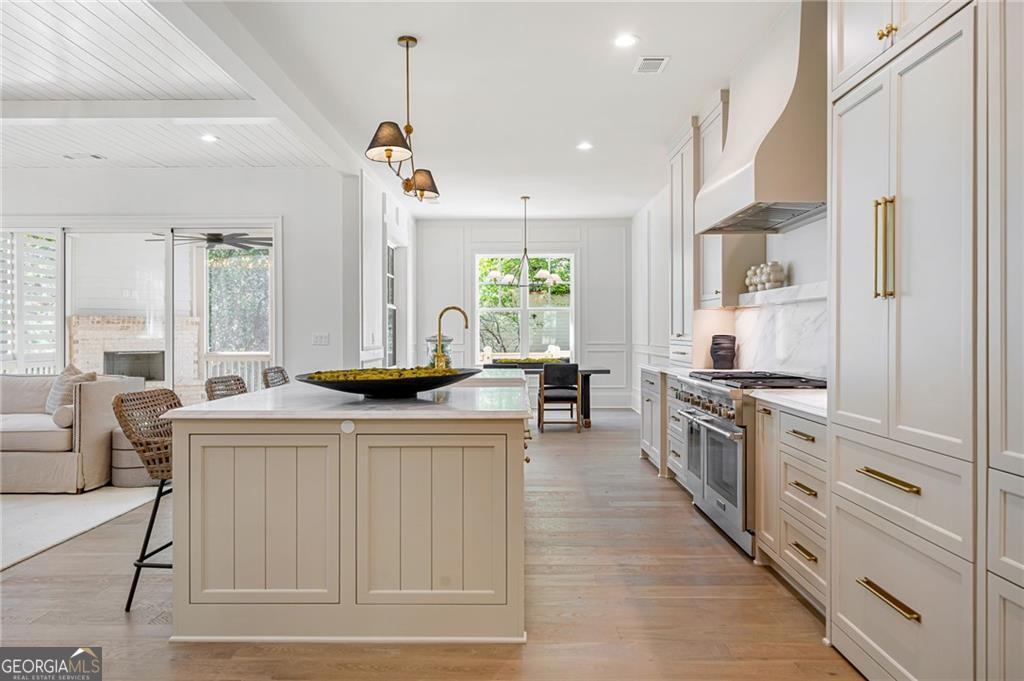 3010 Jefferson Street