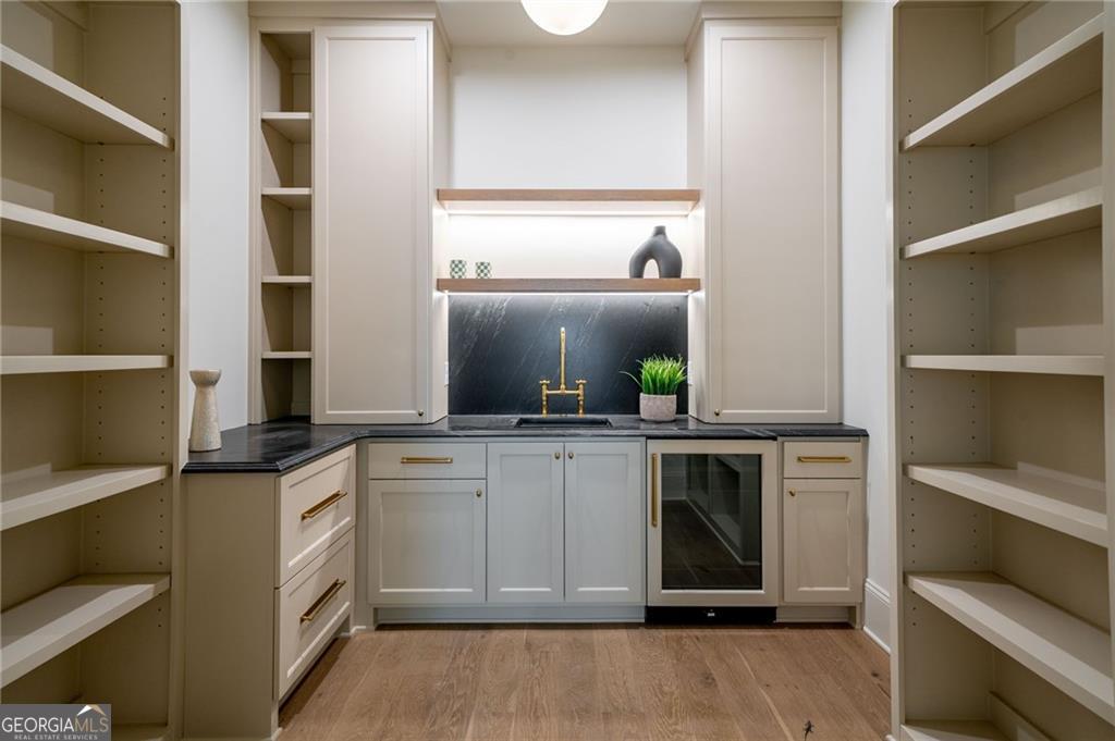 3010 Jefferson Street